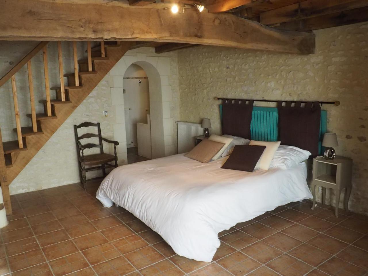 Bed and Breakfast Têtes à l'air à Montils Extérieur photo